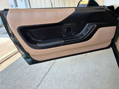 Used 1995 Chevrolet Corvette Coupe RWD image 8