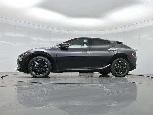 New 2025 Kia EV6 Wind AWD/4WD image 6
