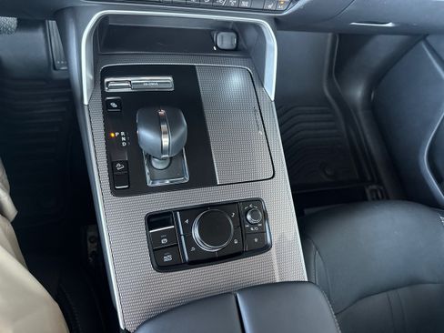 Certified 2024 MAZDA CX-90 Plug-In Hybrid w/ Premium Pkg AWD/4WD image 15