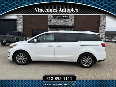 Used 2021 Kia Sedona EX image 1