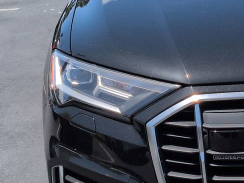 Used 2022 Audi Q7 Premium Plus AWD/4WD image 10