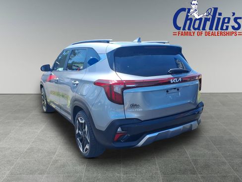 Used 2024 Kia Seltos SX w/ SX Sunroof Package AWD/4WD image 5