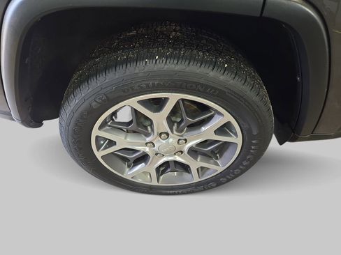 Used 2019 Jeep Grand Cherokee Limited w/ Luxury Group II image 37