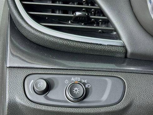 Used 2022 Buick Encore Preferred w/ Safety Package image 14