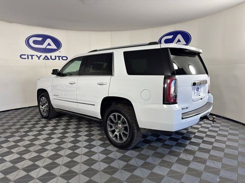 Used 2017 GMC Yukon Denali image 5