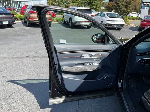 Used 2025 Genesis GV70 3.5T Sport w/ Sport Advanced Package image 47