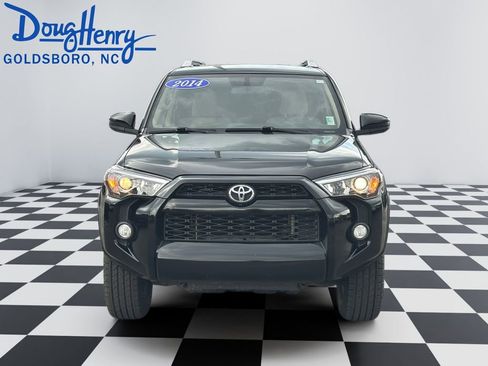 Used 2014 Toyota 4Runner SR5 AWD/4WD image 8