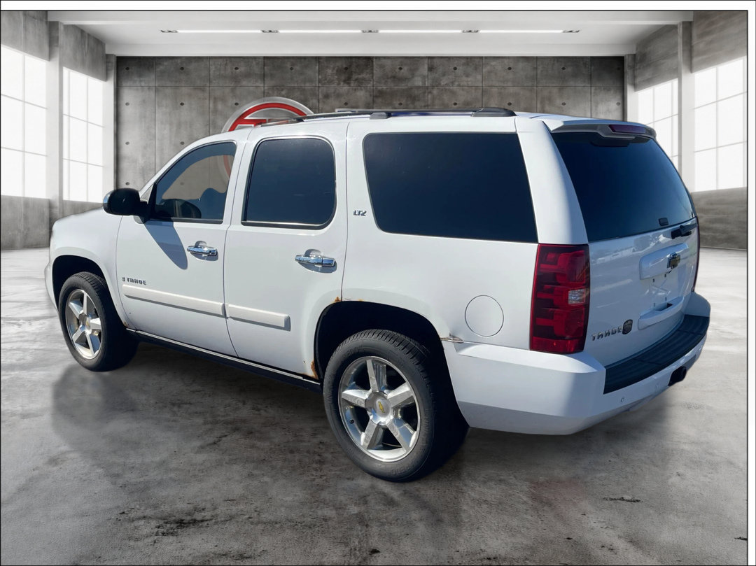 Used 2007 Chevrolet Tahoe LTZ w/ LTZ Preferred Equipment Group AWD/4WD image 7