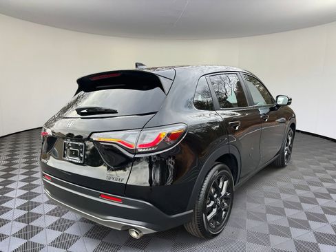 Certified 2025 Honda HR-V Sport image 4
