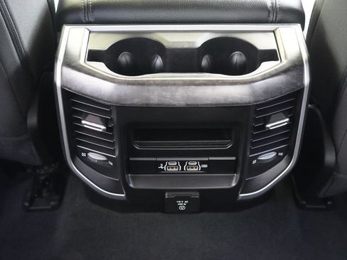 Used 2020 RAM 1500 Big Horn AWD/4WD image 34