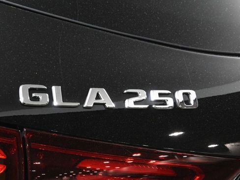 New 2026 Mercedes-Benz GLA 250 4MATIC image 39