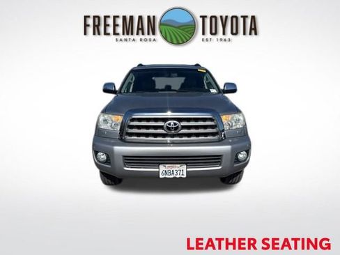 Used 2010 Toyota Sequoia Limited image 2
