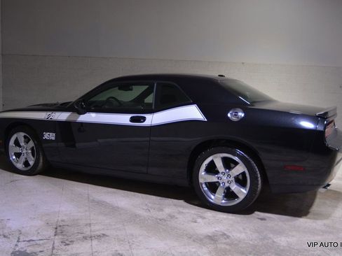 Used 2009 Dodge Challenger R/T image 24