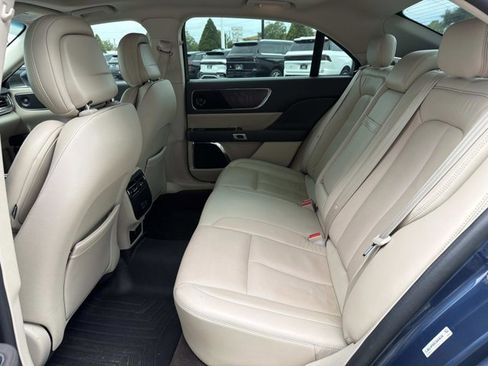 Certified 2020 Lincoln Continental w/ Premium Package FWD image 18