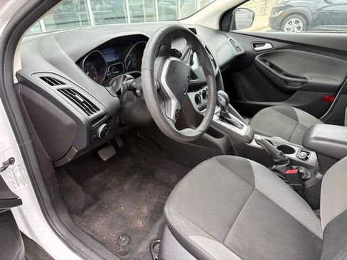 Used 2014 Ford Focus SE FWD image 12