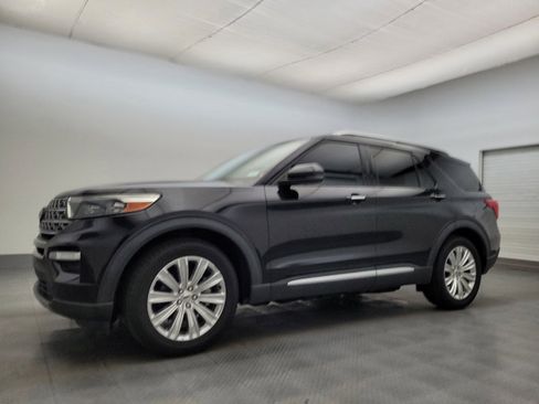 Used 2020 Ford Explorer Limited image 2
