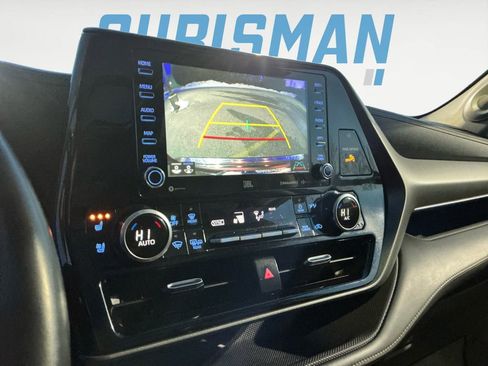 Used 2021 Toyota Highlander Limited image 22