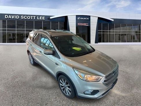 Used 2017 Ford Escape Titanium AWD/4WD image 4