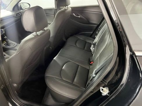 Used 2020 Hyundai Elantra GT w/ Style Package 02 image 21