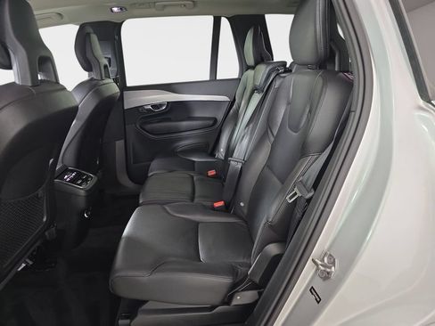 Used 2017 Volvo XC90 T6 Momentum w/ Vision Package AWD/4WD image 17