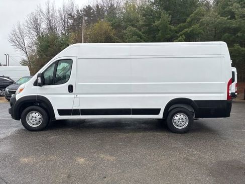 Used 2023 RAM ProMaster 3500 w/ Driver Convenience Group FWD image 6
