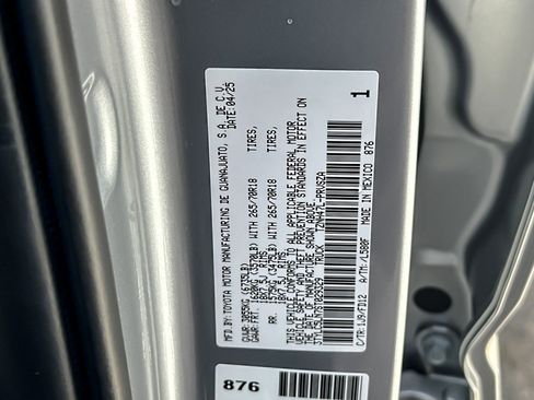 Certified 2025 Toyota Tacoma TRD Off-Road AWD/4WD image 26