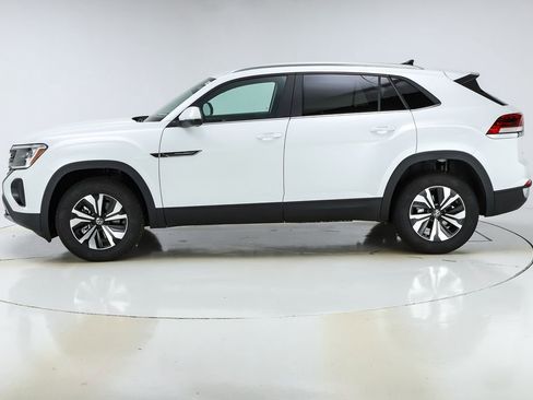 New 2026 Volkswagen Atlas Cross Sport SE image 39
