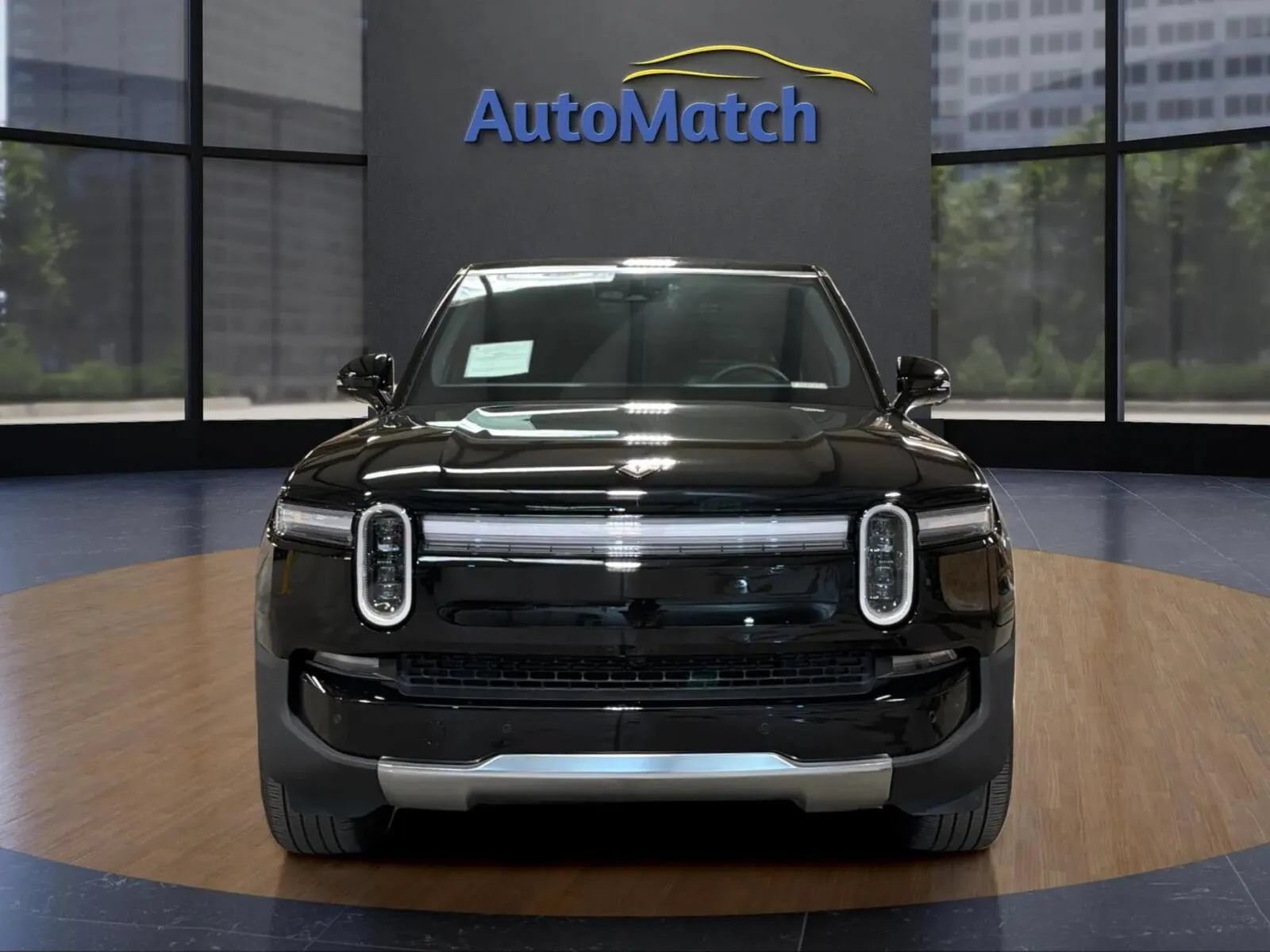 Used 2025 Rivian R1S Adventure Dual AWD/4WD image 2