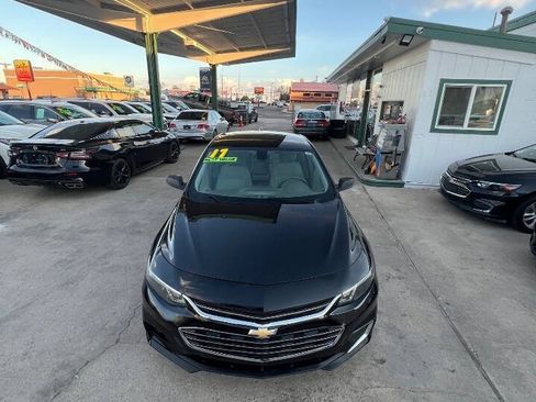 Used 2017 Chevrolet Malibu LS FWD image 21