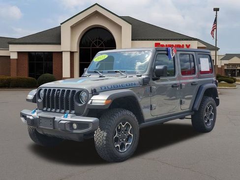 Used 2023 Jeep Wrangler Unlimited Rubicon 4xe w/ Cold Weather Group AWD/4WD image 2