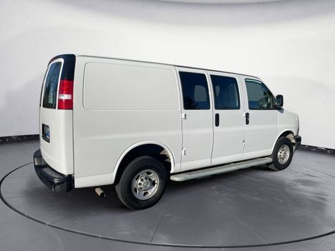 Used 2024 Chevrolet Express 2500 w/ Driver Convenience Package image 7