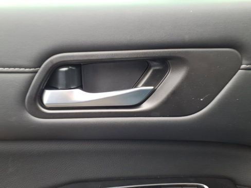 New 2026 Nissan Pathfinder SL image 16