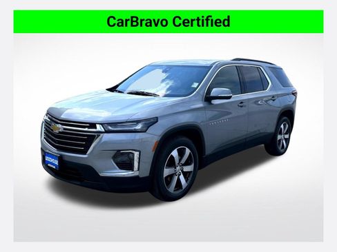 Certified 2023 Chevrolet Traverse LT w/ LT Premium Package AWD/4WD image 1