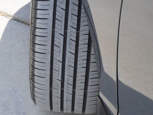 Used 2023 Honda Accord EX image 3