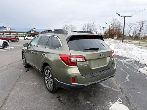 Used 2015 Subaru Outback 2.5i Limited image 7