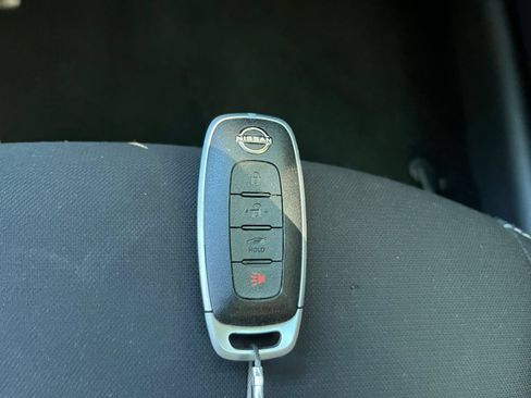 Used 2025 Nissan Sentra SV FWD image 21