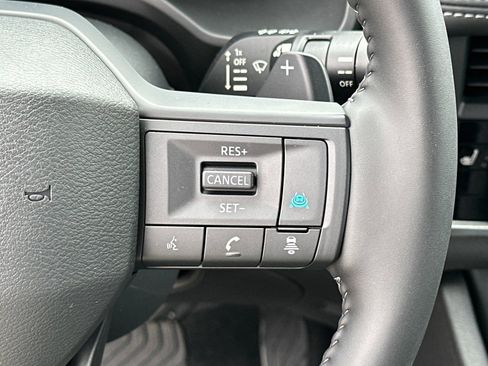 New 2025 Nissan Rogue SV w/ SV Premium Package FWD image 25