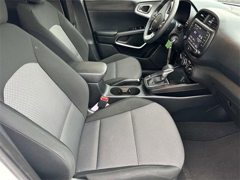 Certified 2023 Kia Soul LX image 14