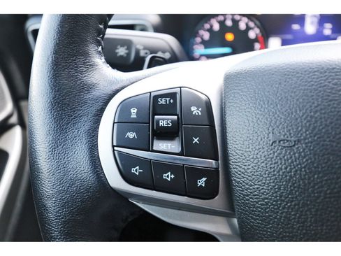 Used 2021 Ford Explorer Limited w/ Equipment Group 301A RWD image 18