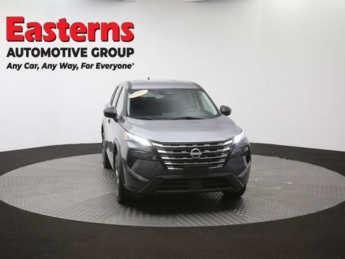 Used 2024 Nissan Rogue S AWD/4WD image 52