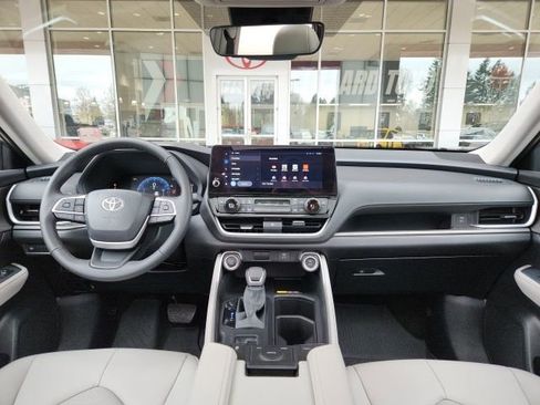 Certified 2026 Toyota Grand Highlander XLE image 20
