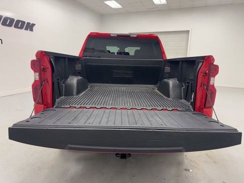 Used 2025 Chevrolet Silverado 1500 LT AWD/4WD image 23