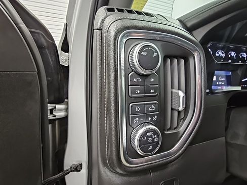Used 2019 GMC Sierra 1500 SLT w/ SLT Premium Package image 30