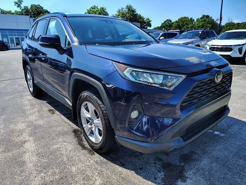 Used 2021 Toyota RAV4 XLE w/ Convenience Package AWD/4WD image 3
