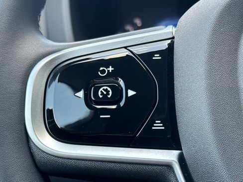 Certified 2026 Volvo XC60 B5 Ultra AWD/4WD image 28
