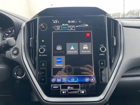 Used 2024 Subaru Crosstrek 2.5i Limited image 12