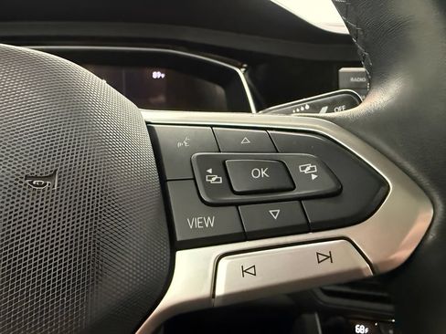 Used 2024 Volkswagen Jetta SE FWD image 19