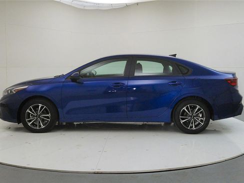Used 2024 Kia Forte LXS image 4