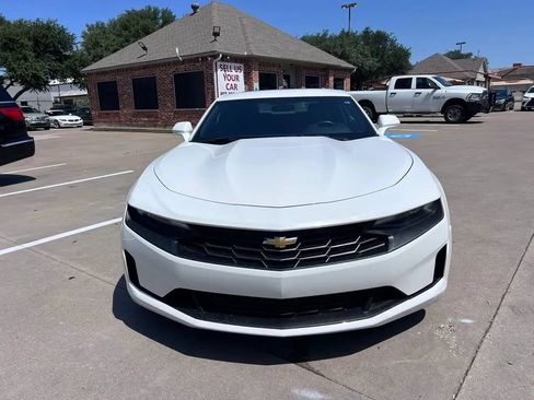 Used 2023 Chevrolet Camaro LT RWD image 4