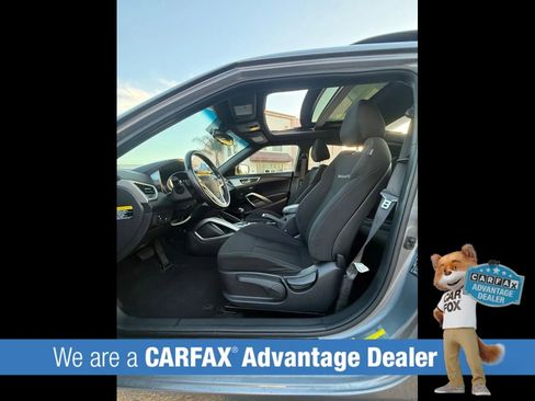 Used 2017 Hyundai Veloster Value Edition image 27